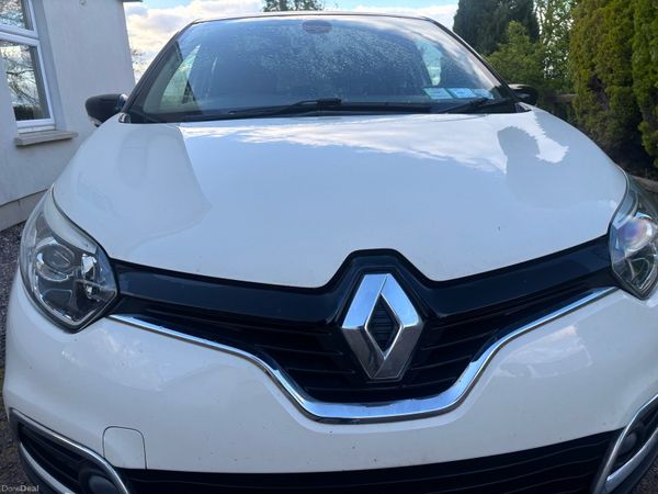 Renault Captur Hatchback, Diesel, 2016, White