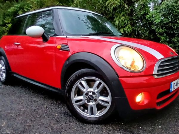 Mini Cooper Hatchback, Diesel, 2010, Red