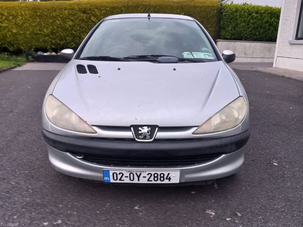 Peugeot 206 Hatchback, Petrol, 2002, Grey