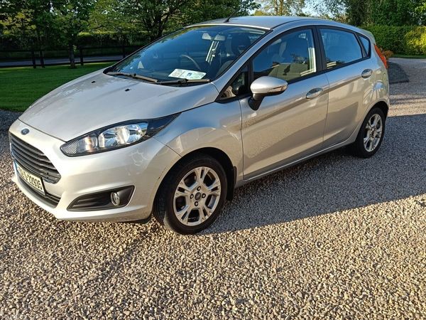 Ford Fiesta Hatchback, Diesel, 2015, Silver