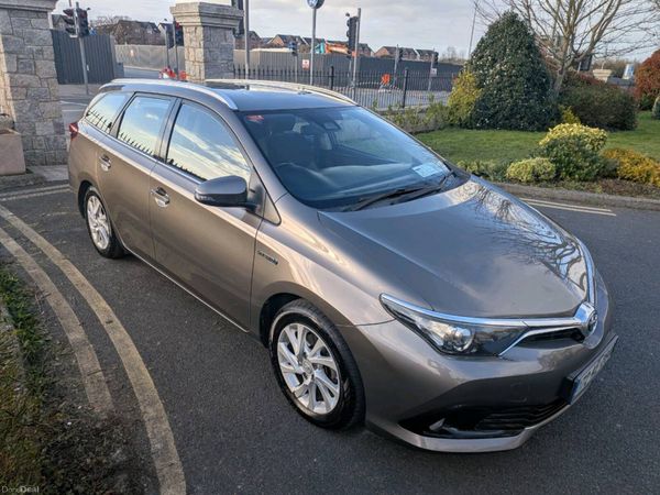 Toyota Auris Estate, Petrol Hybrid, 2017, Bronze