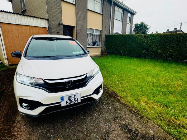 Honda Fit Hatchback, Petrol Hybrid, 2018, White