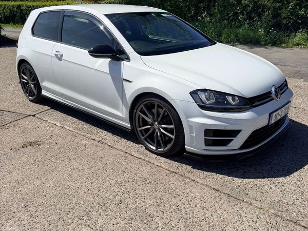 Volkswagen Golf Estate, Petrol, 2016, White