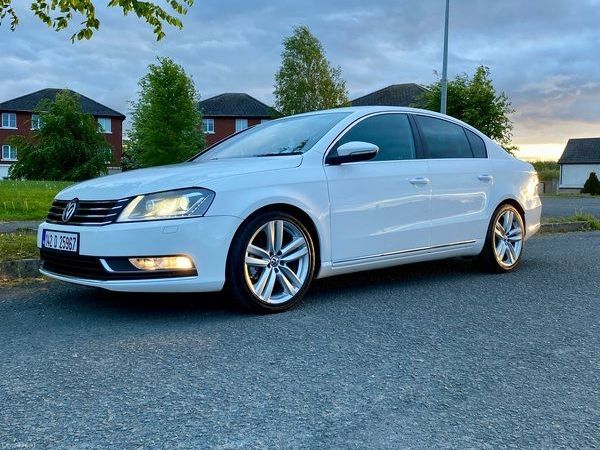 Volkswagen Passat Saloon, Diesel, 2014, White