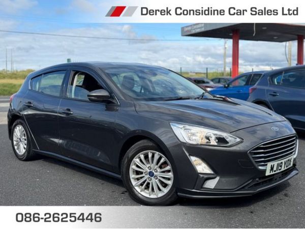 Ford Focus Hatchback, Diesel, 2019, Grey
