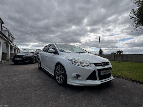 Ford Focus Hatchback, Diesel, 2014, White