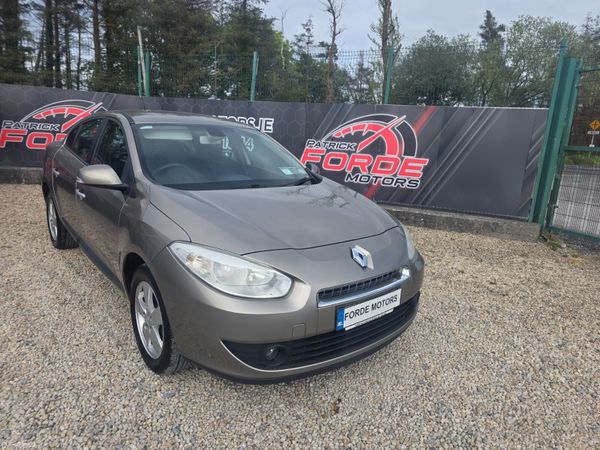 Renault Fluence Saloon, Diesel, 2011, Gold