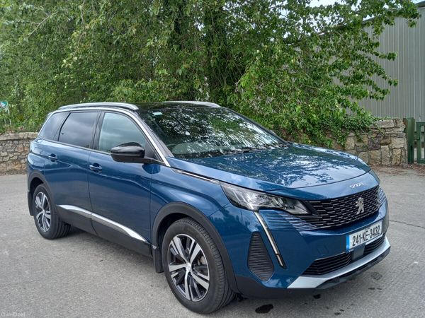 Peugeot 5008 MPV, Petrol Hybrid, 2024, Blue