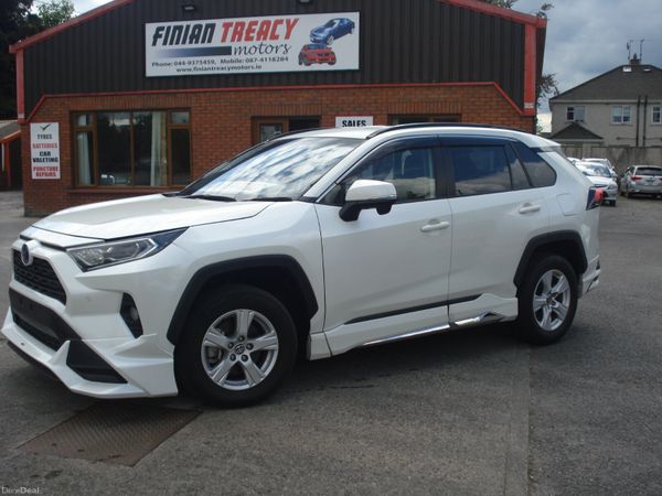 Toyota RAV4 Hatchback, Petrol Hybrid, 2021, Red