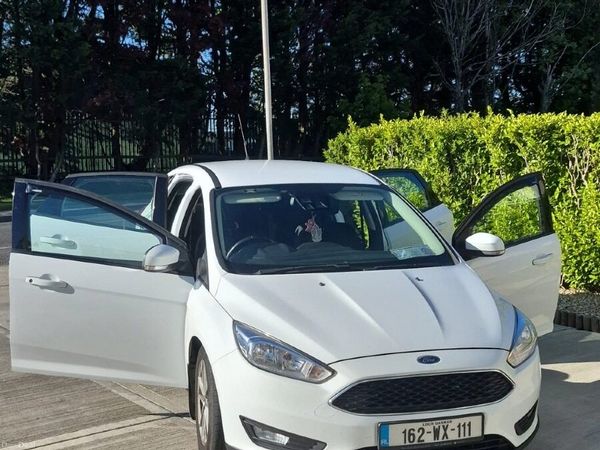 Ford Focus Hatchback, Diesel, 2016, White