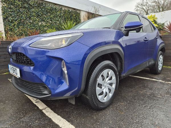 Toyota Yaris Cross SUV, Petrol Hybrid, 2022, Blue