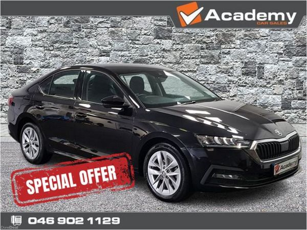 Skoda Octavia Saloon, Petrol Hybrid, 2024, Black