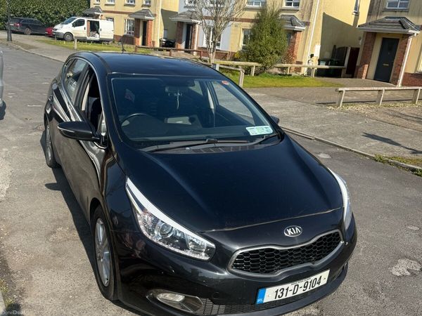 Kia Ceed Hatchback, Diesel, 2013, Black