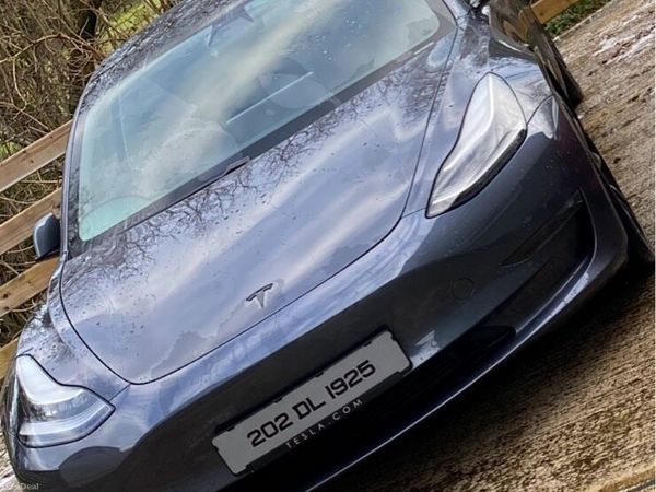 Tesla Model 3 Saloon, Electric, 2020, Grey