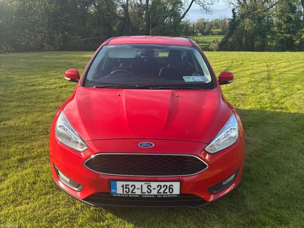 Ford Focus Hatchback, Diesel, 2015, Red