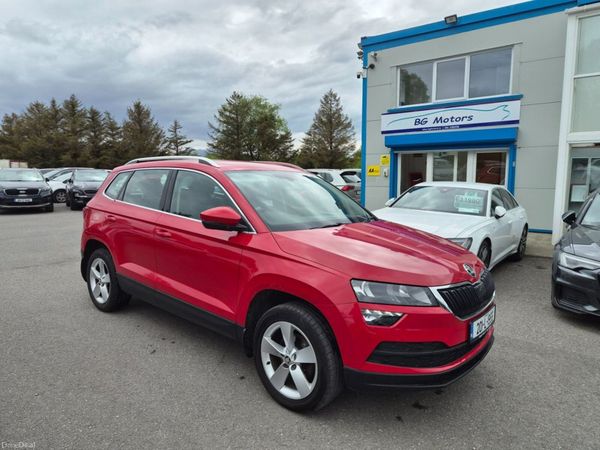 Skoda Karoq Estate, Petrol, 2020, Red
