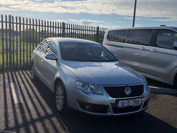 Volkswagen Passat Saloon, Diesel, 2010, Silver