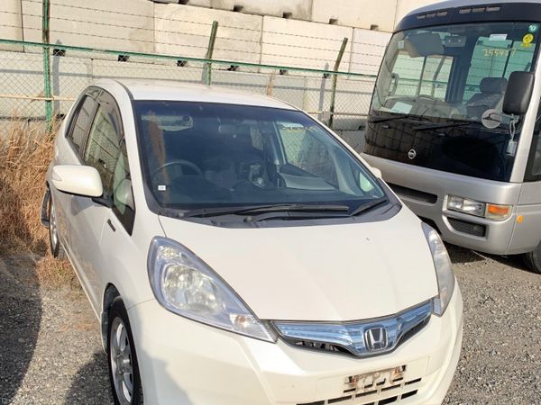 Honda Fit Hatchback, Petrol Hybrid, 2012, White