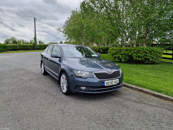 Skoda Superb Saloon, Diesel, 2014, Grey
