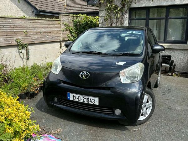 Toyota iQ Hatchback, Petrol, 2012, Black