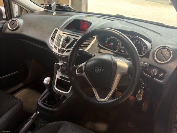 Ford Fiesta Hatchback, Petrol, 2011, Black