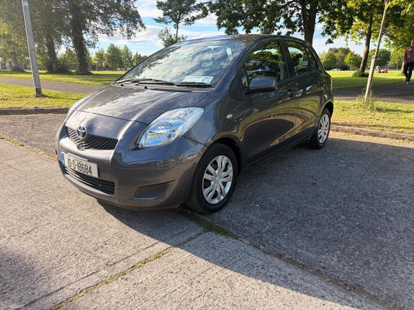 Toyota Yaris Hatchback, Petrol, 2010, Grey