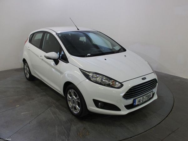 Ford Fiesta Hatchback, Petrol, 2014, White
