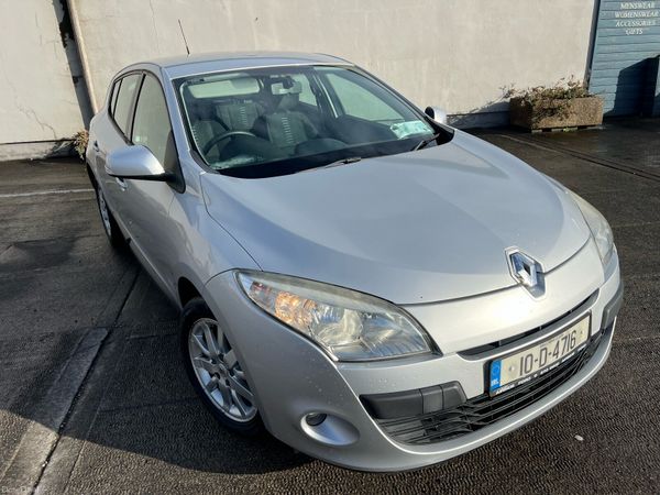 Renault Megane Hatchback, Diesel, 2010, Silver
