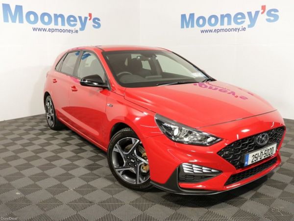 Hyundai i30 Hatchback, Petrol, 2025, Red