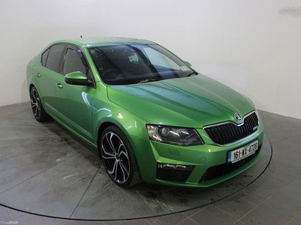 Skoda Octavia Hatchback, Diesel, 2016, Green