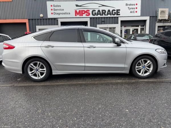 Ford Mondeo Hatchback, Diesel, 2017, Silver
