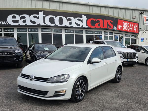 Volkswagen Golf Hatchback, Petrol, 2016, White