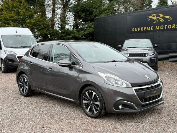Peugeot 208 Hatchback, Petrol, 2019, Grey
