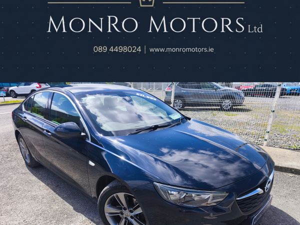 Opel Insignia Hatchback, Diesel, 2019, Blue
