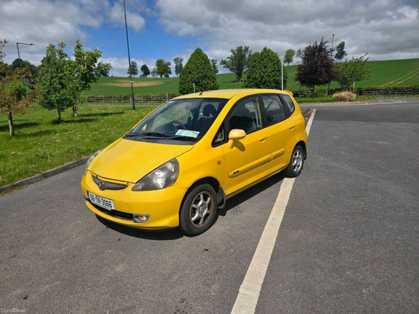 Honda Jazz Hatchback, Petrol, 2006, Yellow
