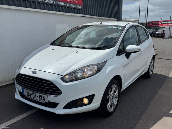 Ford Fiesta Hatchback, Petrol, 2016, White