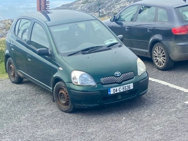 Toyota Yaris Hatchback, Petrol, 2004, Green