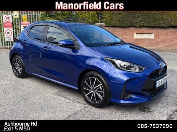 Toyota Yaris Hatchback, Petrol, 2021, Blue