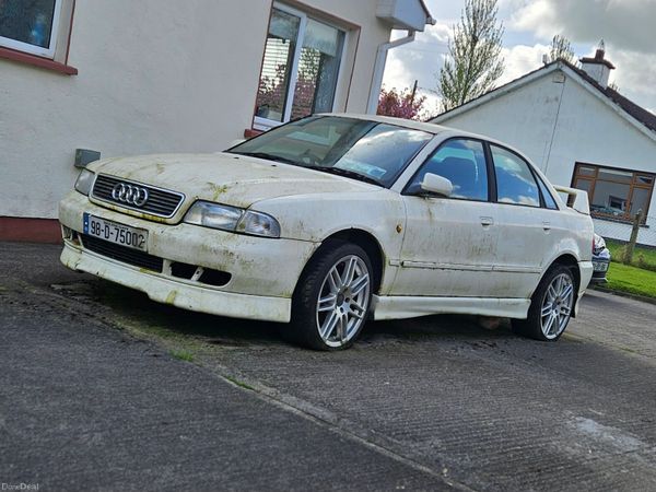 Audi A4 Saloon, Petrol, 1998, White