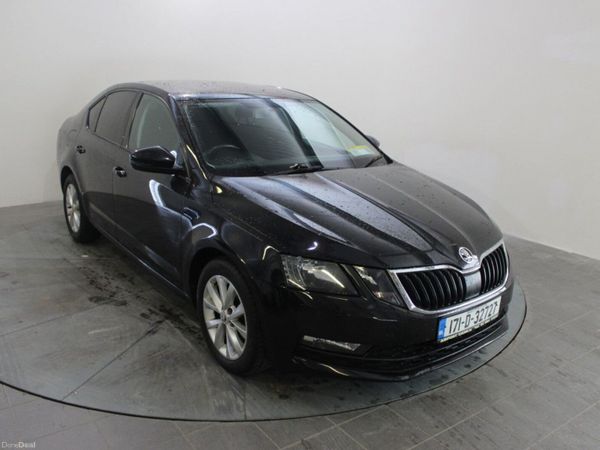 Skoda Octavia Saloon, Diesel, 2017, Black
