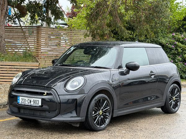 Mini Cooper Hatchback, Electric, 2023, Black