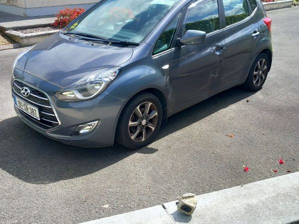 Hyundai ix20 MPV, Petrol, 2019, Grey