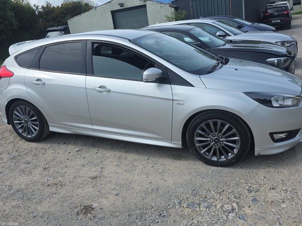 Ford Focus Hatchback, Petrol, 2018, Silver