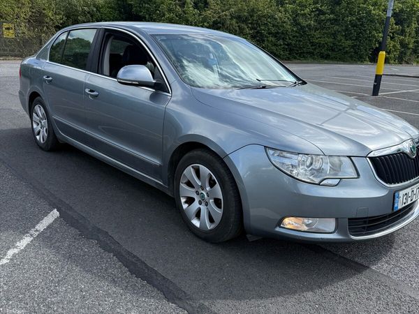 Skoda Superb Saloon, Diesel, 2013, Grey