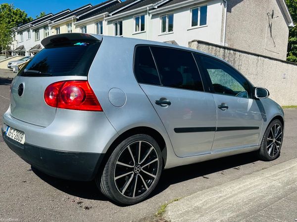 Volkswagen Golf Hatchback, Petrol, 2005, Silver