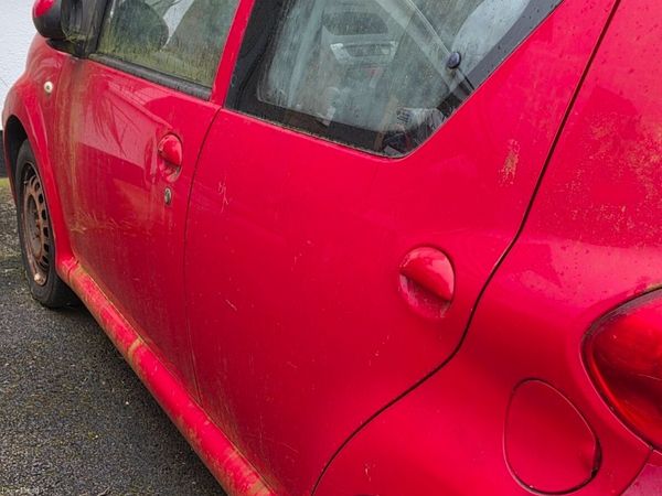 Toyota Aygo Hatchback, Petrol, 2006, Red