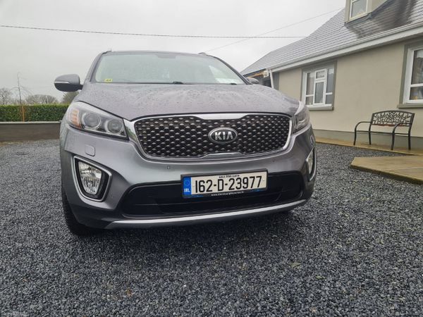 Kia Sorento SUV, Diesel, 2016, Grey