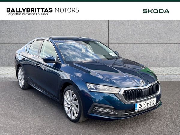 Skoda Octavia Saloon, Diesel, 2024, Blue