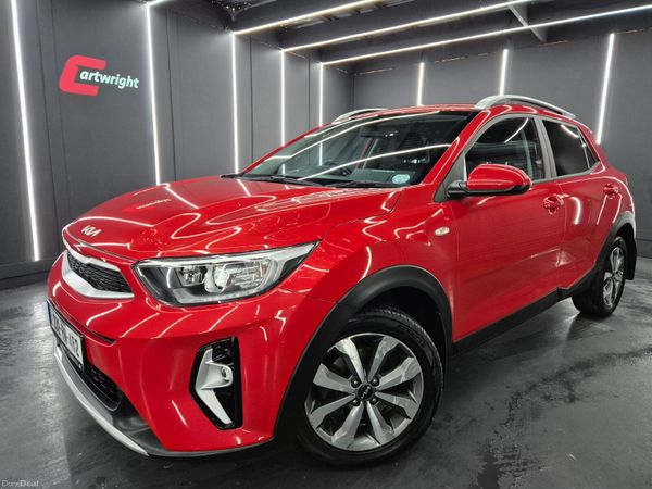 Kia Stonic Estate/Jeep, Petrol, 2023, Red