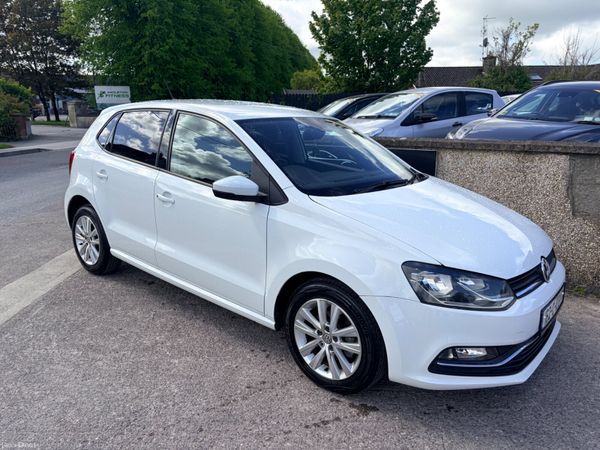 Volkswagen Polo Hatchback, Petrol, 2016, White